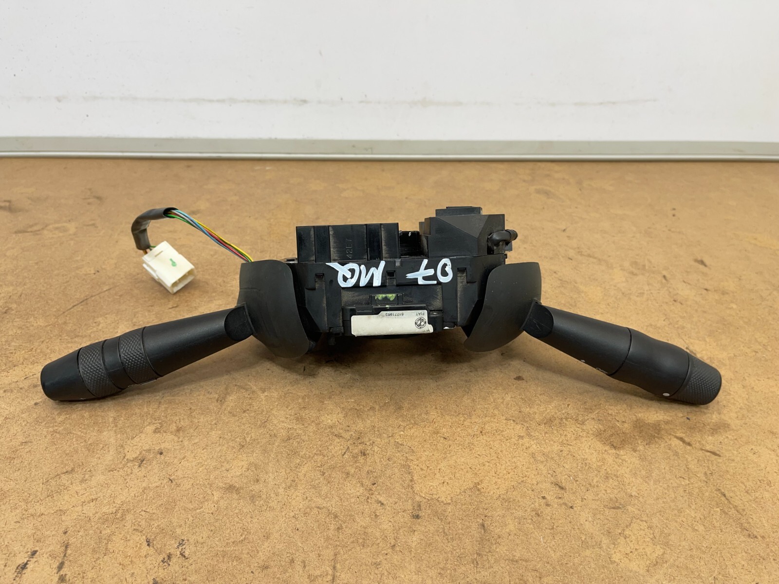 2007 Maserati Quattroporte M139 STEERING COLUMN WIPER TURN SIGNAL SWITCHES OEM