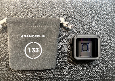 Moment Blue Anamorphic Lens 1.33x