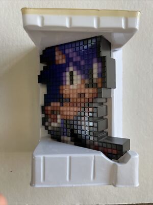 Sonic The Hedgehog Pixel Pals Light Up Souvenir Game Figure