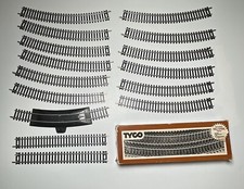 Tyco Exclusive Tru-Steel 15 Tracks: 12 Curves, 2 Straights and 1 Base With Box