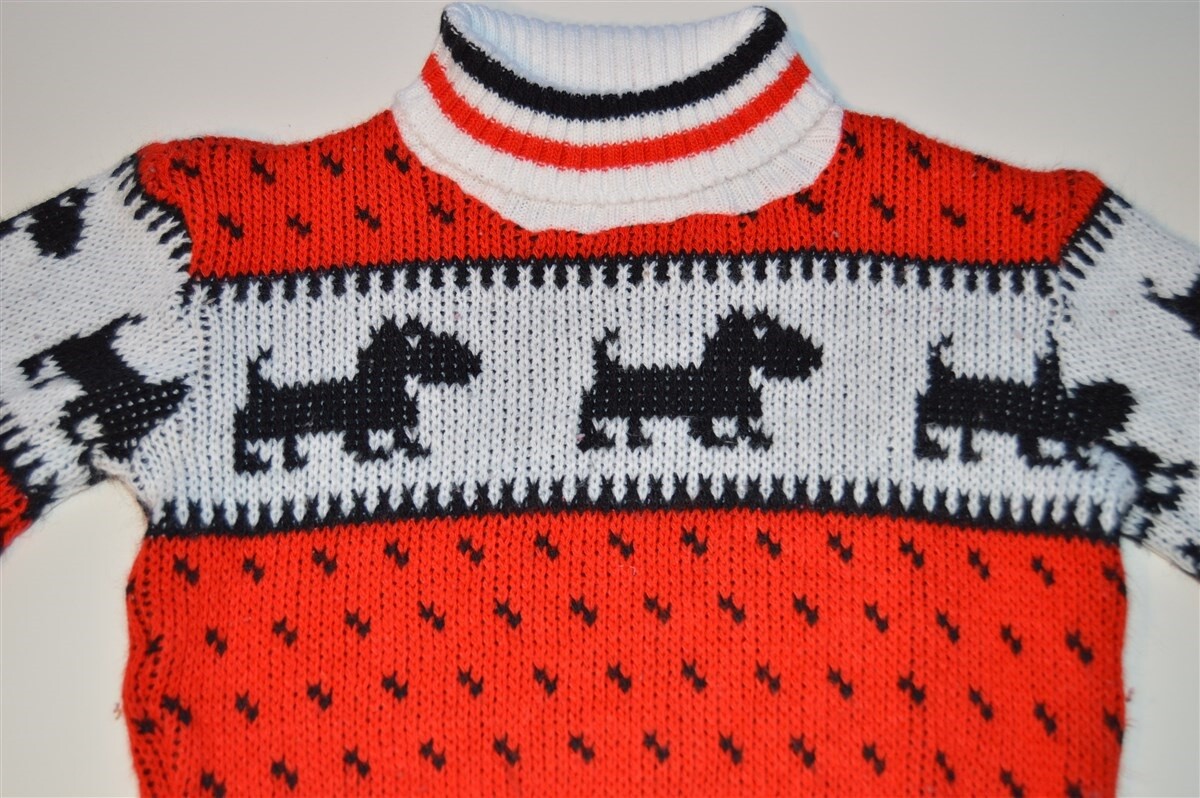UGLY TURTLENECK ACRYLIC SWEATER 