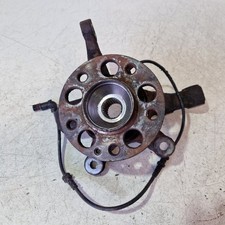 A42* Mercedes-Benz W169 W245 Aufhängung Radträger Nabe Achsschenkel Vorne Links A42* Mercedes-Benz W169 W245 Aufhängung Radträger Nabe Achsschenkel Vorne Links