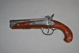 Vintage Toy 1950's Metal And Plastic Hubley Flintlock 2 Barreled Toy