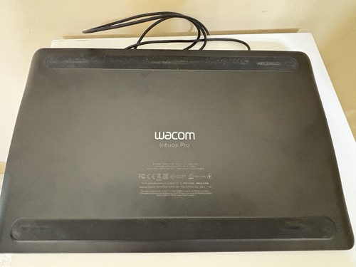 Wacom PTH-660 Intuos Pro Medium Bluetooth Grafiktablett Zeichnen GEBRAUCHT - Bild 8 von 9