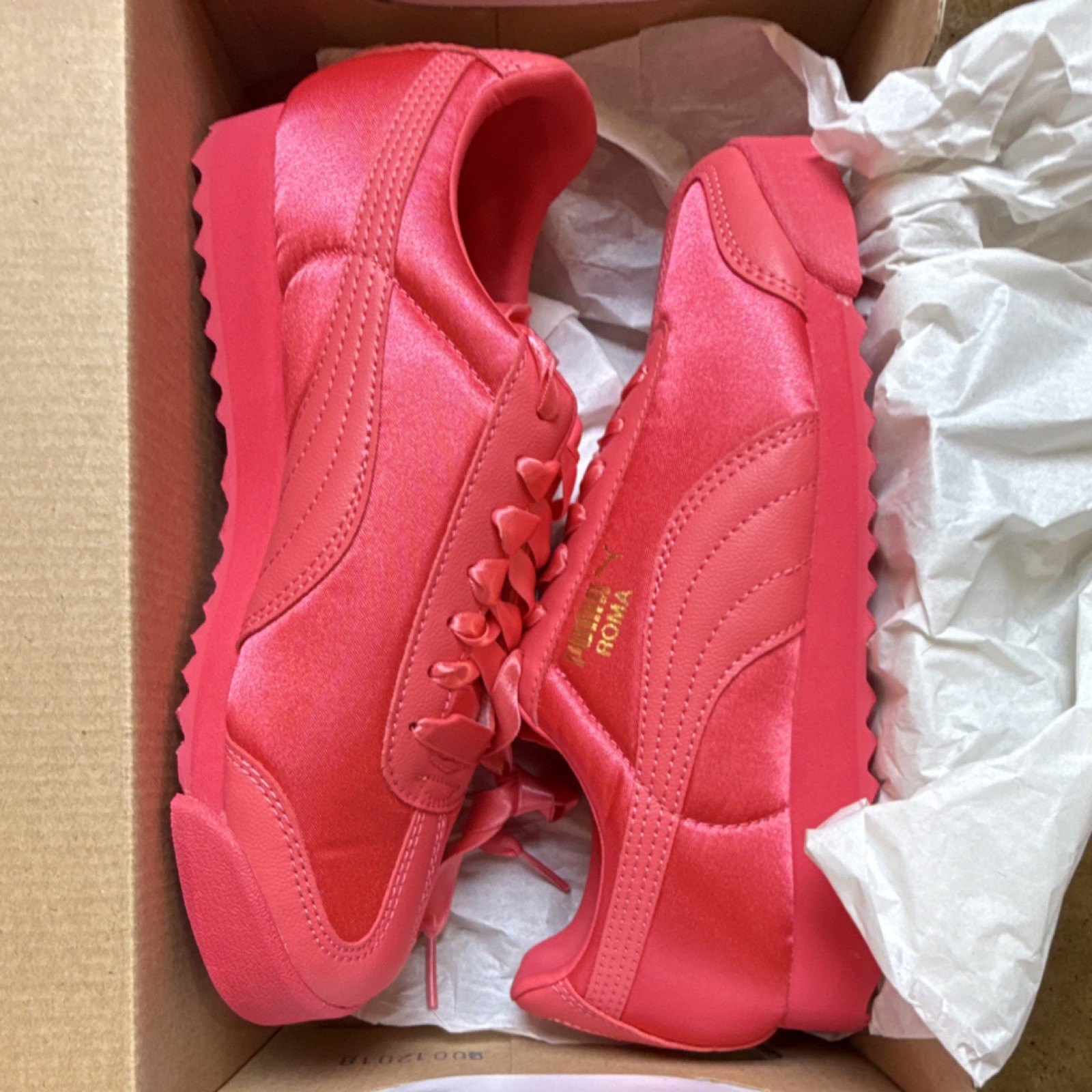 PUMA Roma Pink Lace Up Low Top Athletic Sneakers thumbnail 4