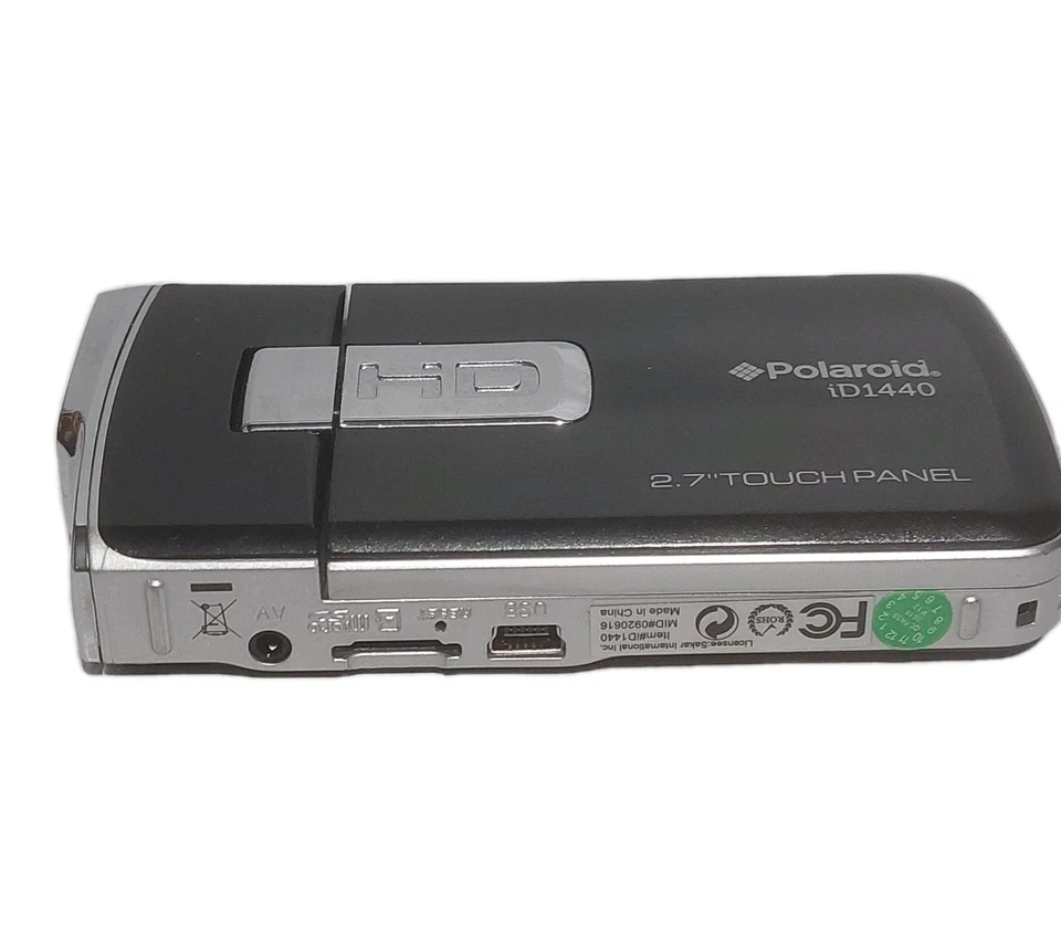 Polaroid Camcorder ID1440-BLK 14MP/4x Digital Zoom HD 1080p w/2.7" Touchscreen  - Image 3 of 4