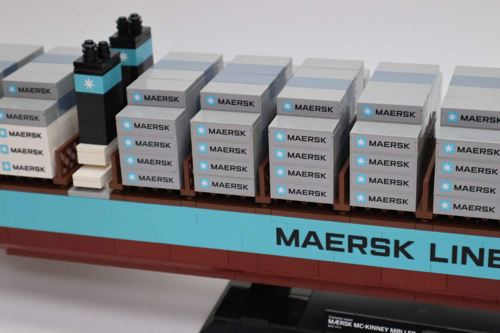 LEGO Creator Expert Maersk Containerschiff 10241 – Bild 6