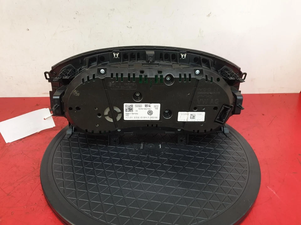 VOLKSWAGEN GOLF MK7 SPEEDO CUADRO DE INSTRUMENTOS VELOCÍMETRO 2014 1,6 L DIÉSEL Foto 3 de 4