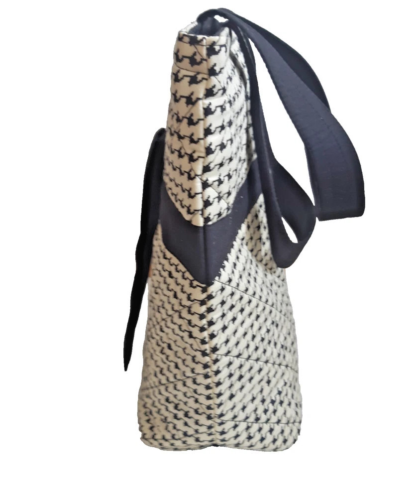 Bolso de Hombro Acolchado NaRaYa Negro y Marfil Algodón Blnd Forrado Beach Resort Foto 3 de 4