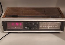 Vintage GE Alarm Clock Radio Model 7-4660A General Electric Red Display AM FM