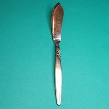 Notched Butter Spreader Knife Leaf Design Stainless Steel Serving Knife Japan