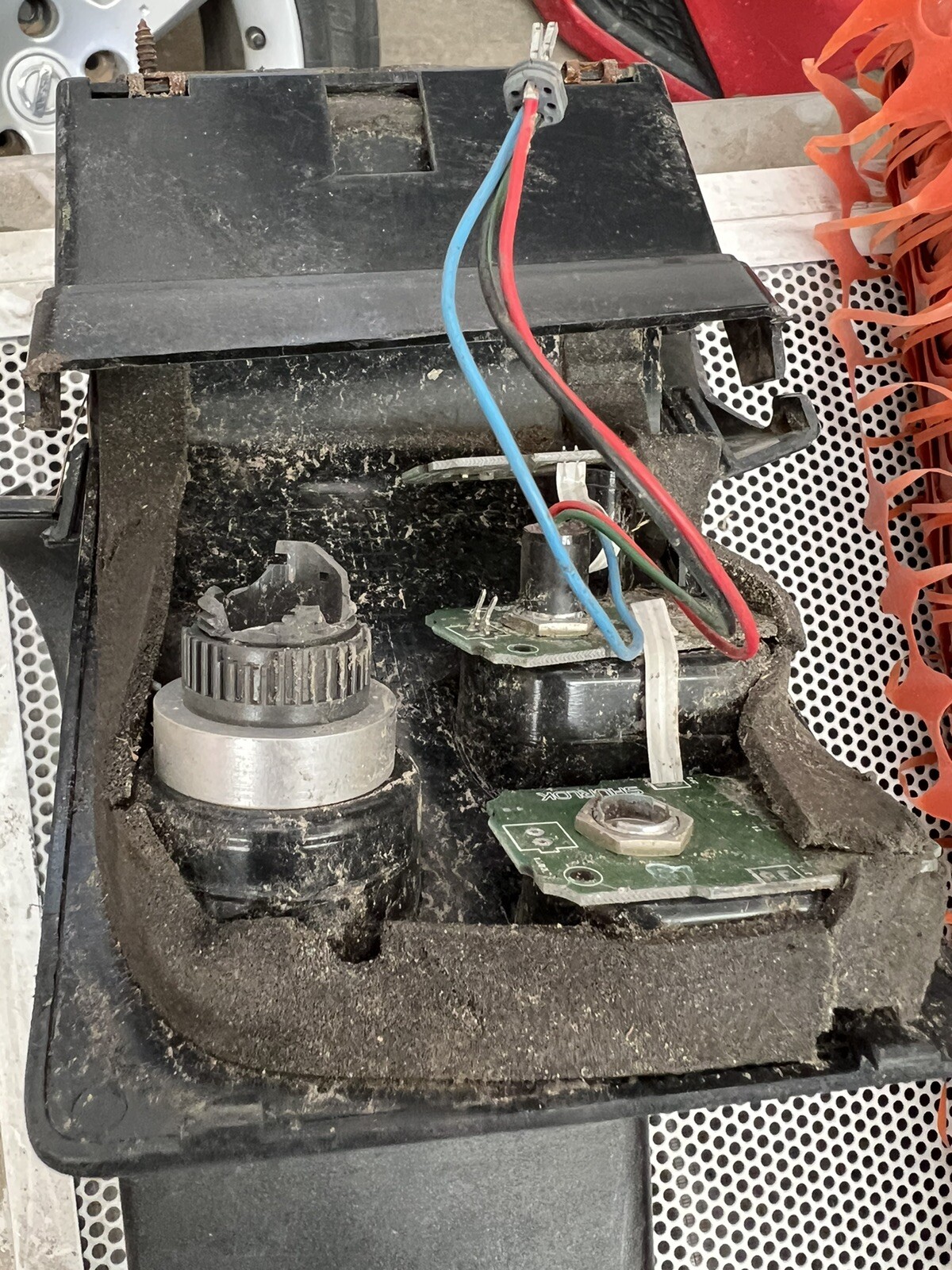 2006 Lotus Elise Push Start Center Console