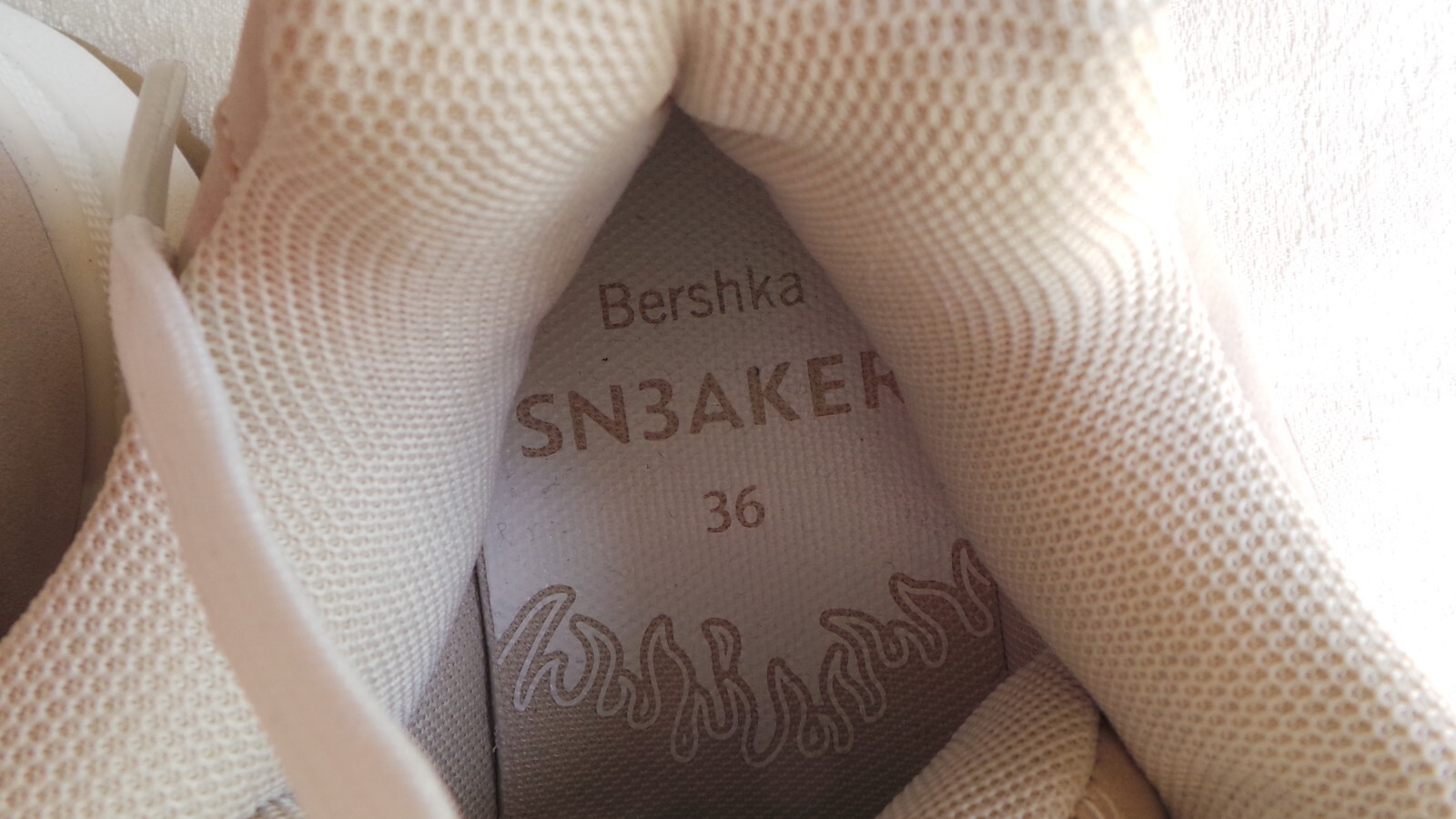 BERSHKA SN3BAKER TRAINERS NEW WITH TAGS UK 3/ EUR 36 | eBay