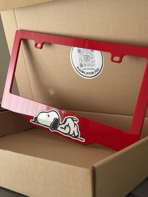 Cartoon Snoopy Style 3D Performance Red License Plate Frame