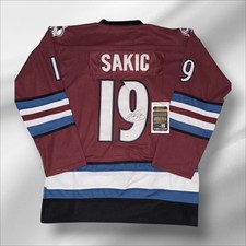 Joe Sakic Cards, Rookie Cards and Autographed Memorabilia Guide 30