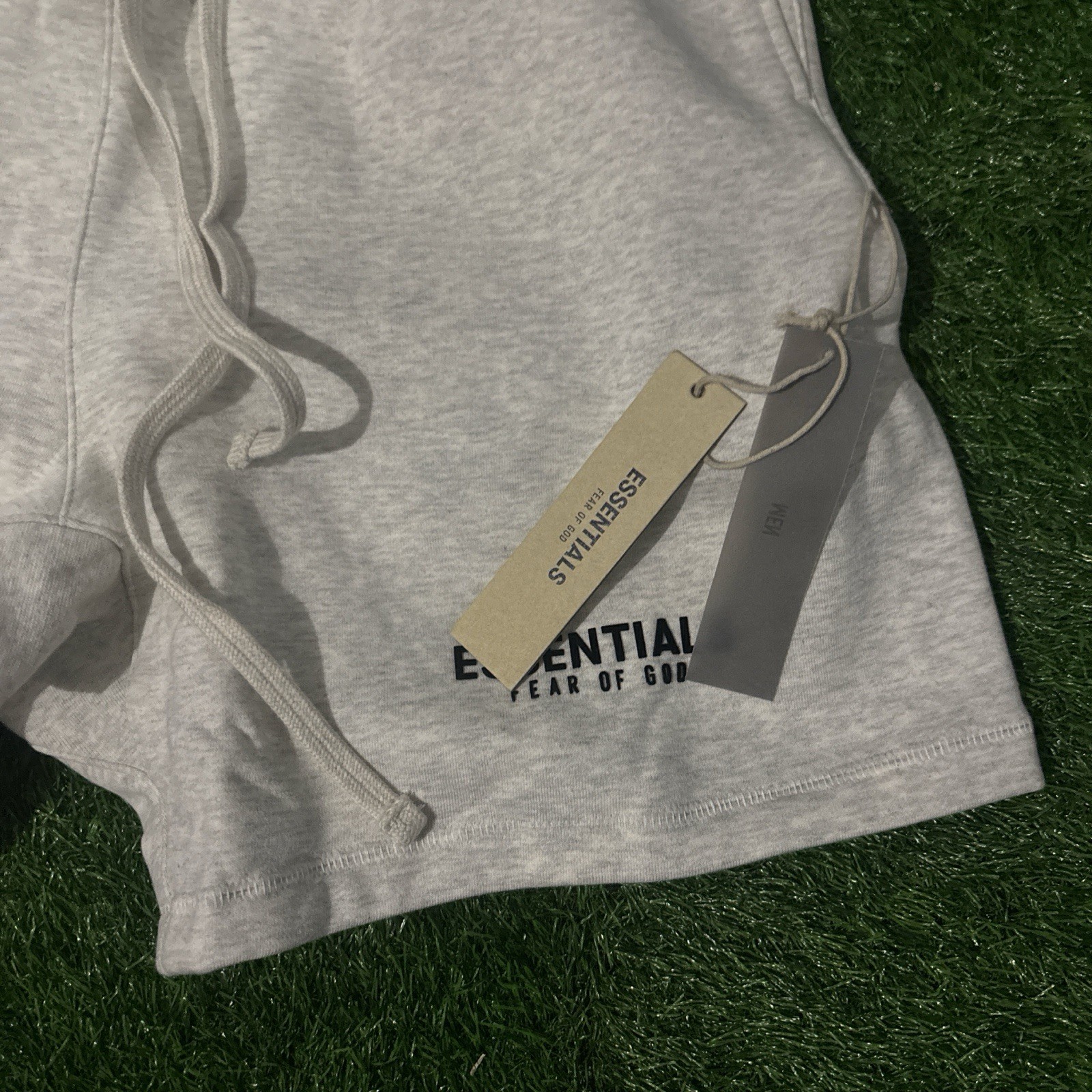 essentials fear of gods shorts thumbnail 2