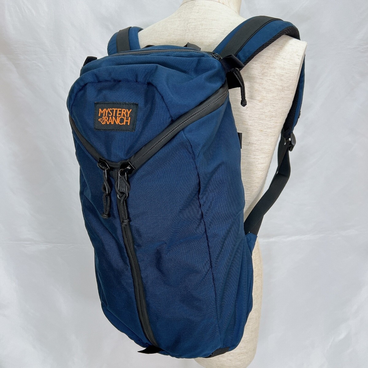 【極美品】MYSTERY RANCH アーバンアサルト navy 295928 MYSTERY RANCH（ミステリーランチ） 【並行輸入品】ミステリーランチ