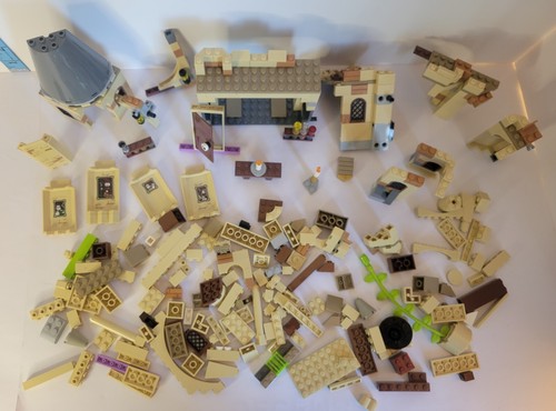 Harry Potter Whomping Willow Set - Castle Only Parts & pieces - Picture 3 of 4