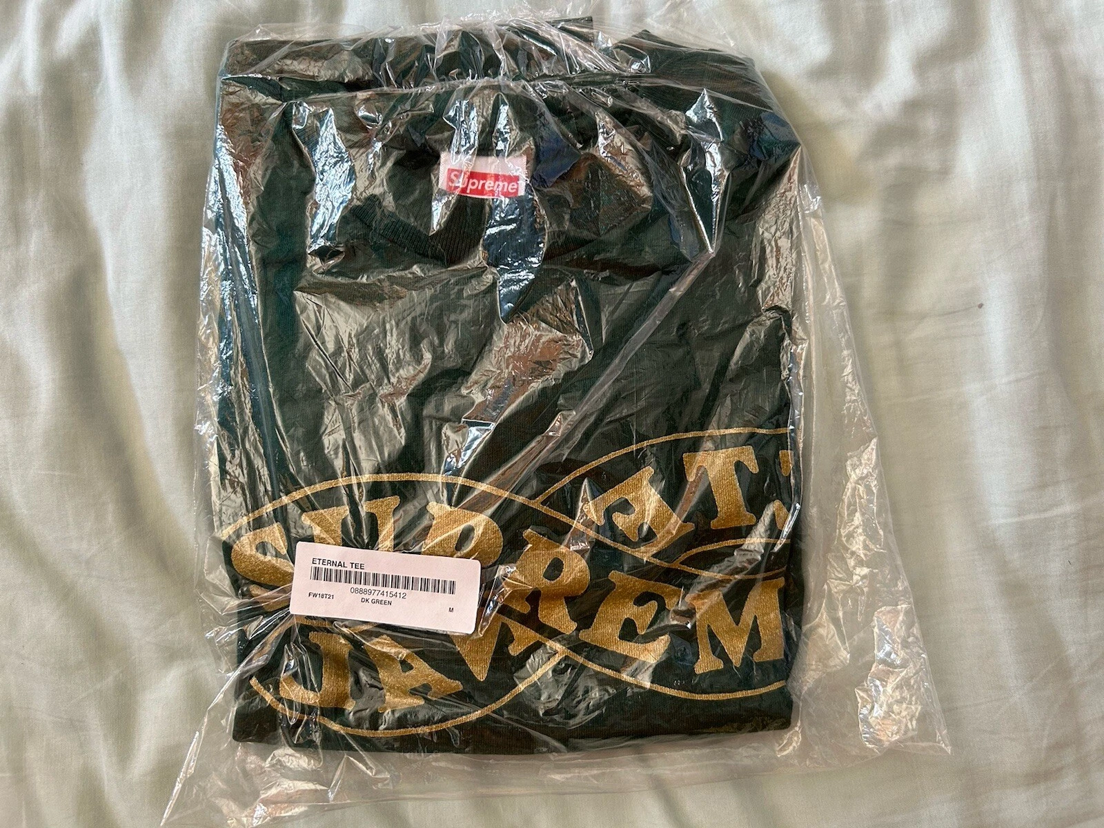 NEUF Supreme Eternal Tee (FW18) vert foncé moyen   Neuf scellé dans un sac.