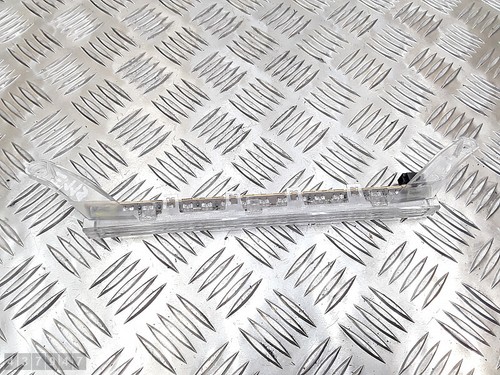 2010 BMW 1 SERIES RÜCKLEUCHTE DRITTE BREMSLICHT HECKKLAPPEN LED LIMO 6325692467