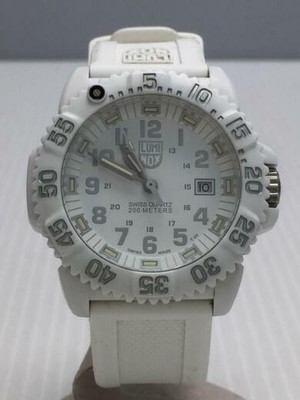 luminox 3057