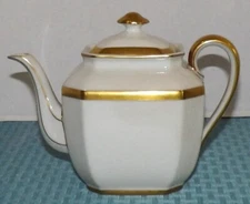 Tressemann & Vogt T&V 180 Thick Gold Band & Verge 2 1/2 Cup Teapot & Orig. Lid