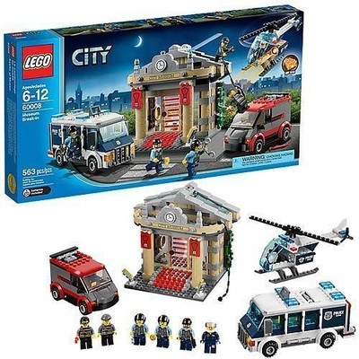 lego city museum break in 60008