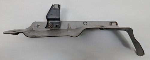 BMW 1 2 X1 X2er F40 F44 U11 F39 U10 Abgaskrümmer Hitzeschild 8489630