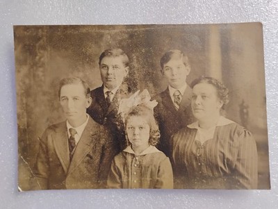 Orig. Antique 6''×4'' Sepia Tone Cabinet Card Family Portrait Collectible...