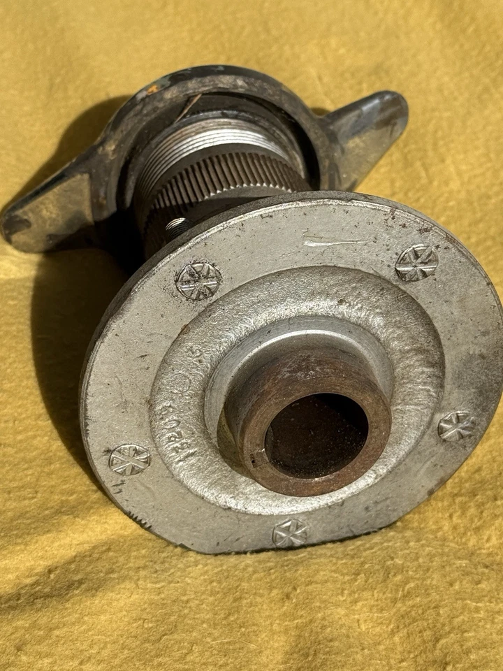 Vintage Jaguar Wire Spoke Wheel Spinner Knock Off Hub Splined Key Way Unknown - Image 3 of 4