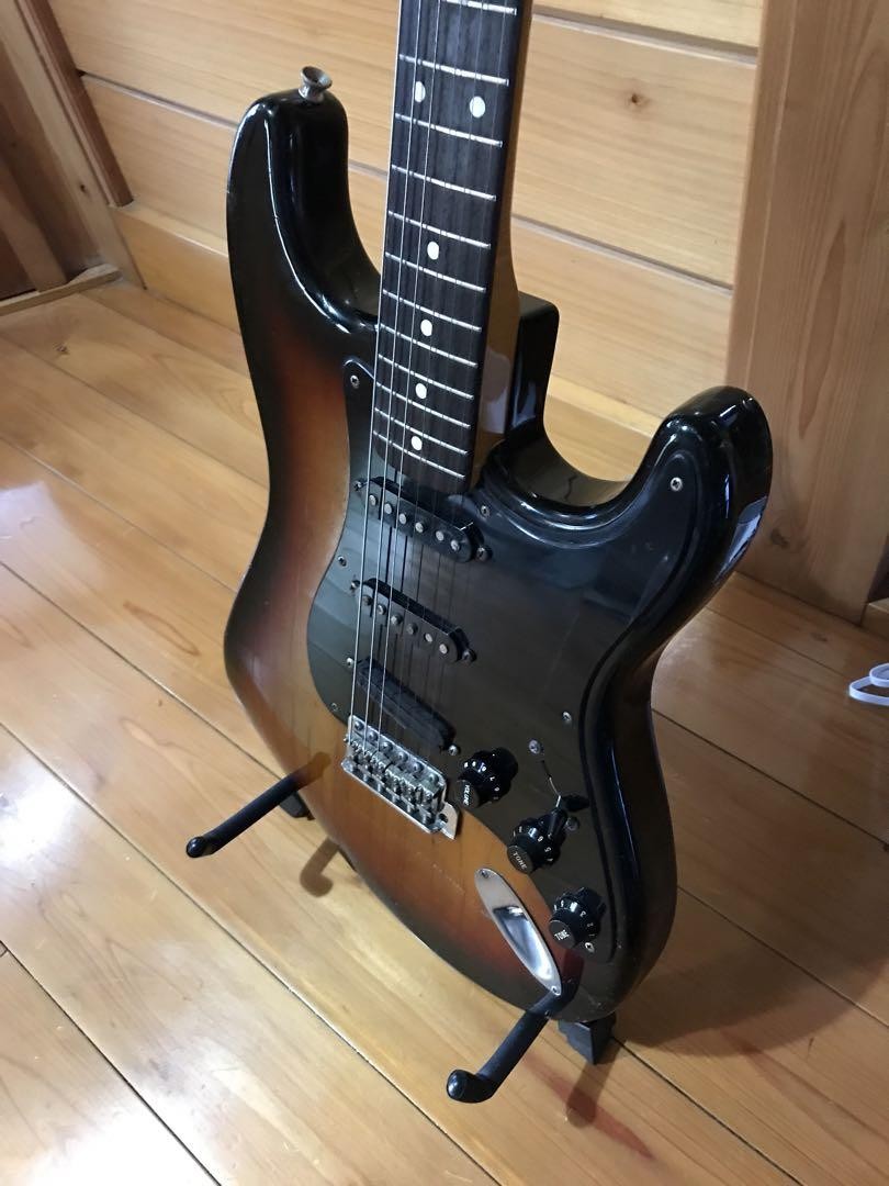 ギター Fender Japan ST57-70T Tobacco Sunburst Fender Japan