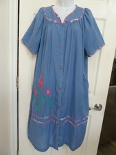 VTG. SMART TIME Sz Large Housecoat Robe Snap Appliqued Made USA