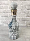 VINTAGE 1972 JIM BEAM BONDED Swirl Milk Slag Glass Decanter Bottle Empty