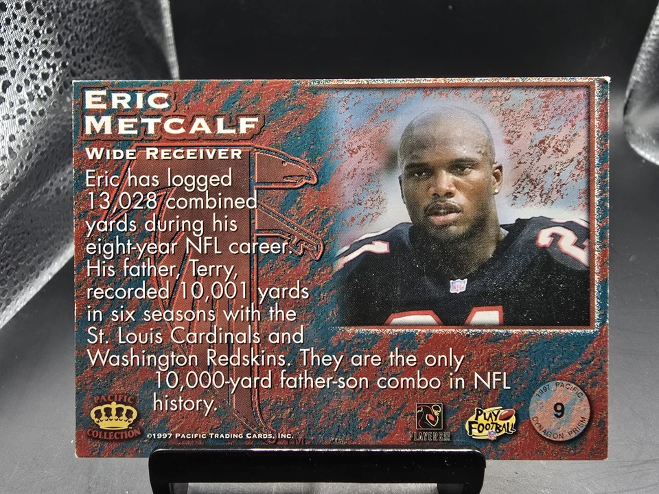 1997 Pacific Dynagon Prism Eric Metcalf #9 - Atlanta Falcons - Image 2 of 2