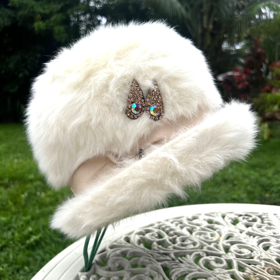 VTG Elsa Schiaparelli White Rabbit Fur Hat & Rhinestone Brooch Paris Rare IOB - Image 3 of 4