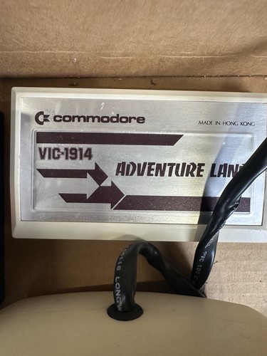 Vintage Commodore Vic20 Computer With Manuals Box Game Joystick Untested No Cord - Picture 5 of 9