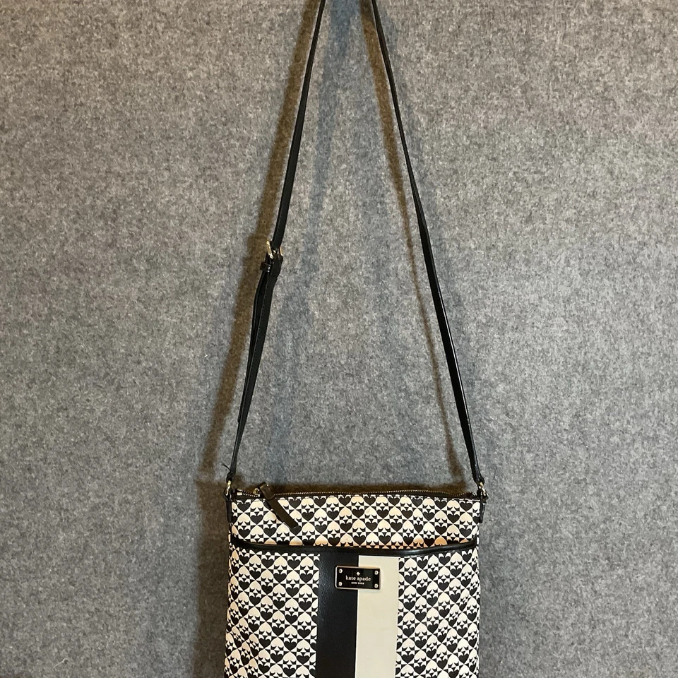 Bolso Bandolera Kate Spade Penn Place Keisha Negro/Blanco Usado en Excelente Condición Foto 4 de 4