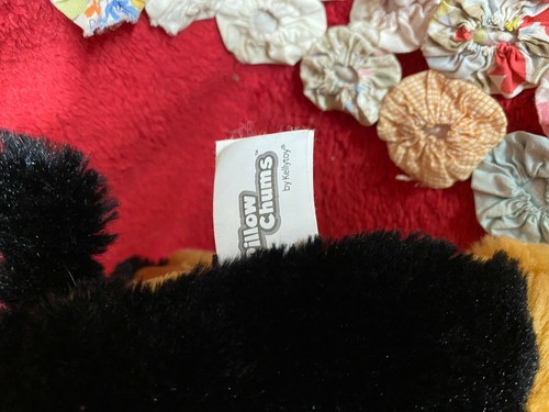 Welpe schwarz & hellbraun Kissen Chum Pup Kelly Spielzeug süßes Kissen Hundeform - Bild 2 von 4