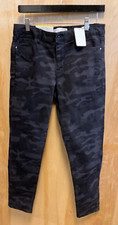 Social Standard by Sanctuary ankle skinny pants black gray camo size 8