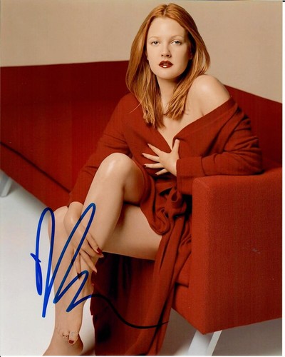 Drew Barrymore Blended Movie Actress Director Signed 8 x 10 Photo COA TTM