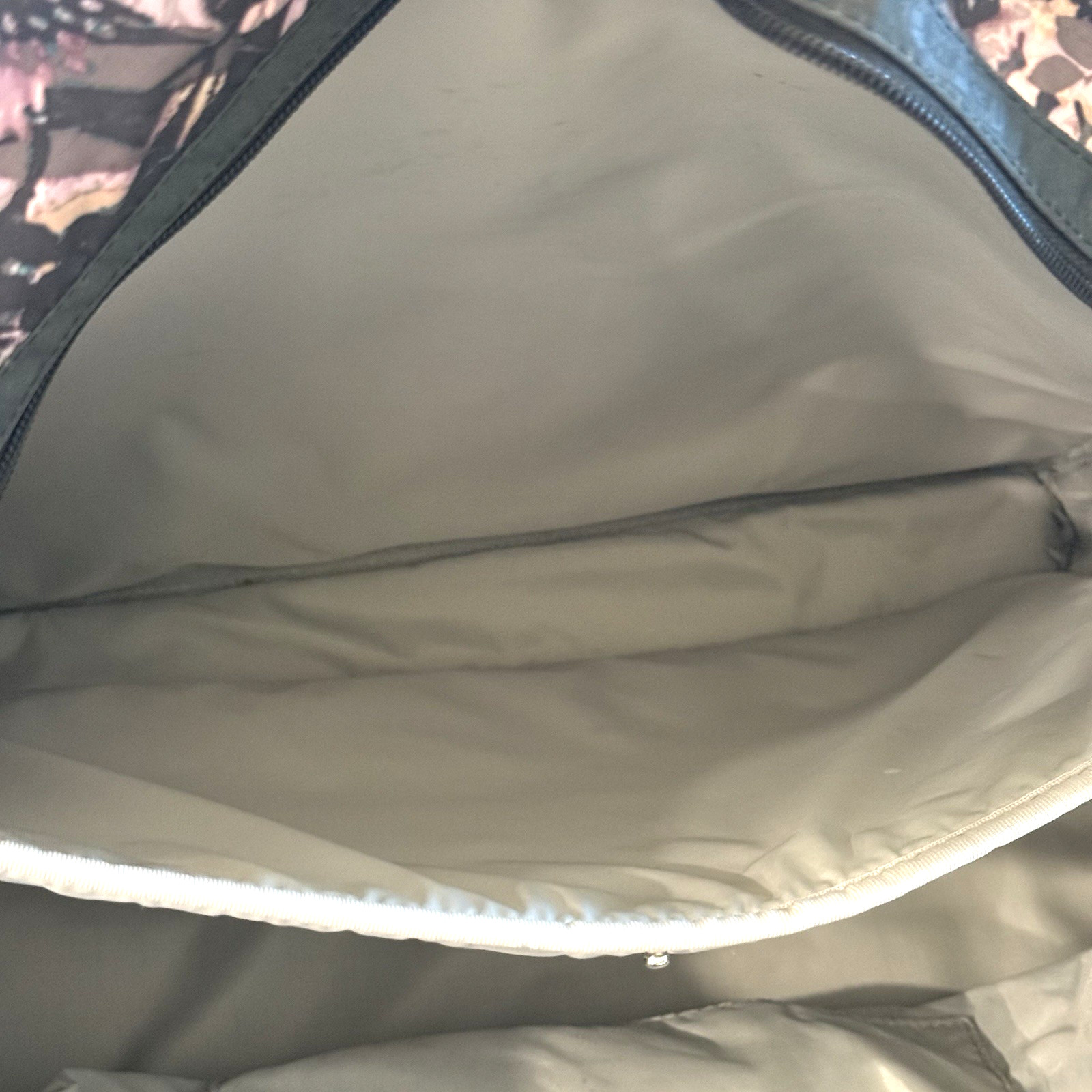 LeSportsac Duffle Bag Pink Black Floral Large Weekender Overnight Travel Tote