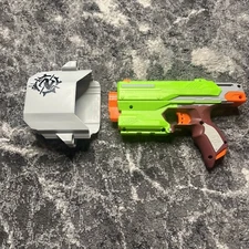 Nerf Zombie Strike - Sidestrike Pistol Blaster - Green Gun