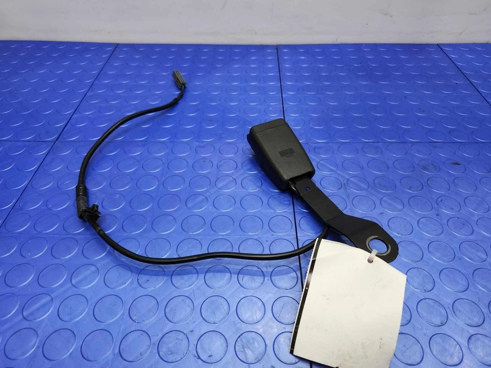 Hebilla de cinturón de seguridad delantero Mazda Miata 17-23 lado derecho del pasajero negro OEM Foto 2 de 4