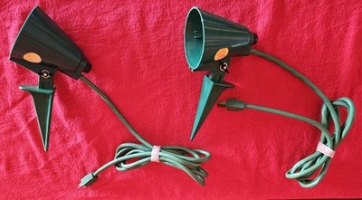 Vintage Christmas Tree Spotlights Pair Green Yard Stake Flood Lights Outdoor Hol
