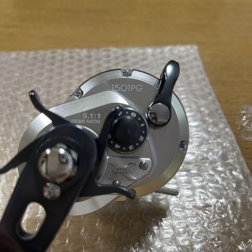 Shimano OCEA JIGGER 1501PG linker Griff Jigging Baitcastrolle - Bild 10 von 10