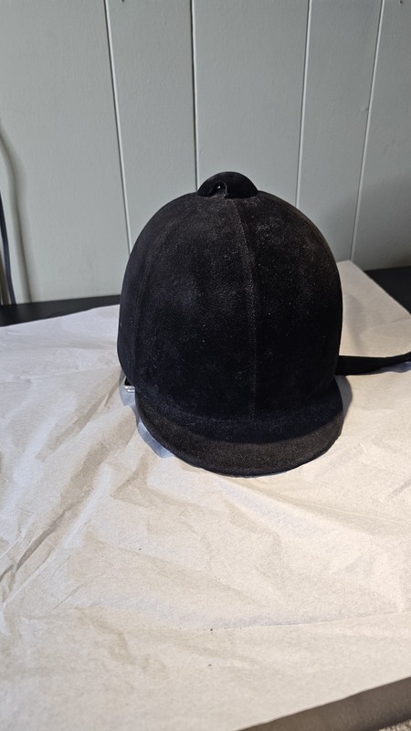 Vintage Lexington Saftey Products Blk Velvet Equestrian Horse Riding Helmet 