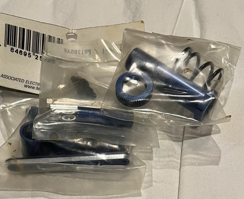 Barra/brazo de dirección opcional Team Associated FT (azul) aluminio MGT 4.6 25396 RARO - Imagen 2 de 2