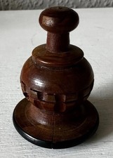 Liebesfu&szlig; alt 5,5 cm h, DM Aufsteckloch 1,8 cm Pavillion d'amou Holz gedrechselt