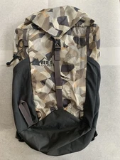 REI Co-Op Flash 22 Lightweight Frameless Backpack Day Pack Hiking Brown Camo