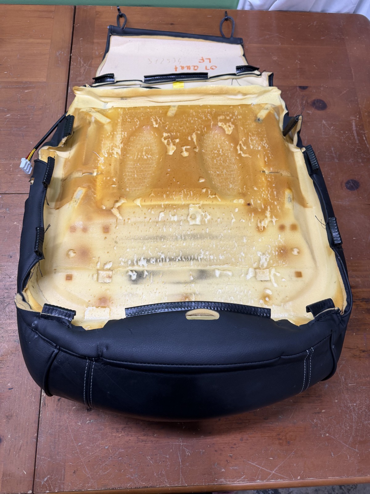 2003-2008 Maserati Quattroporte Left Front Driver Side Lower Seat Bottom Cushion